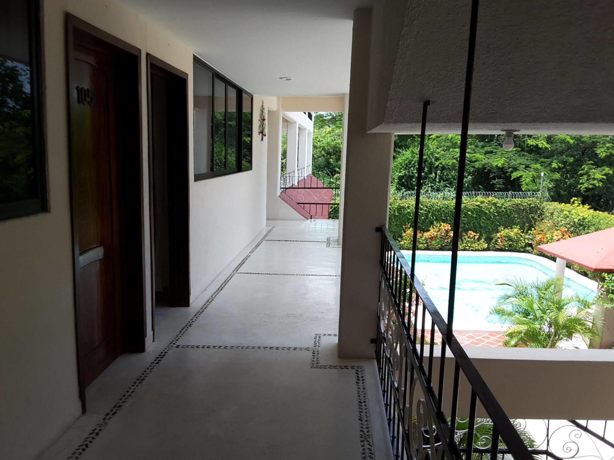 Balcon Gueela Hotel Santa Cruz Huatulco Exterior photo
